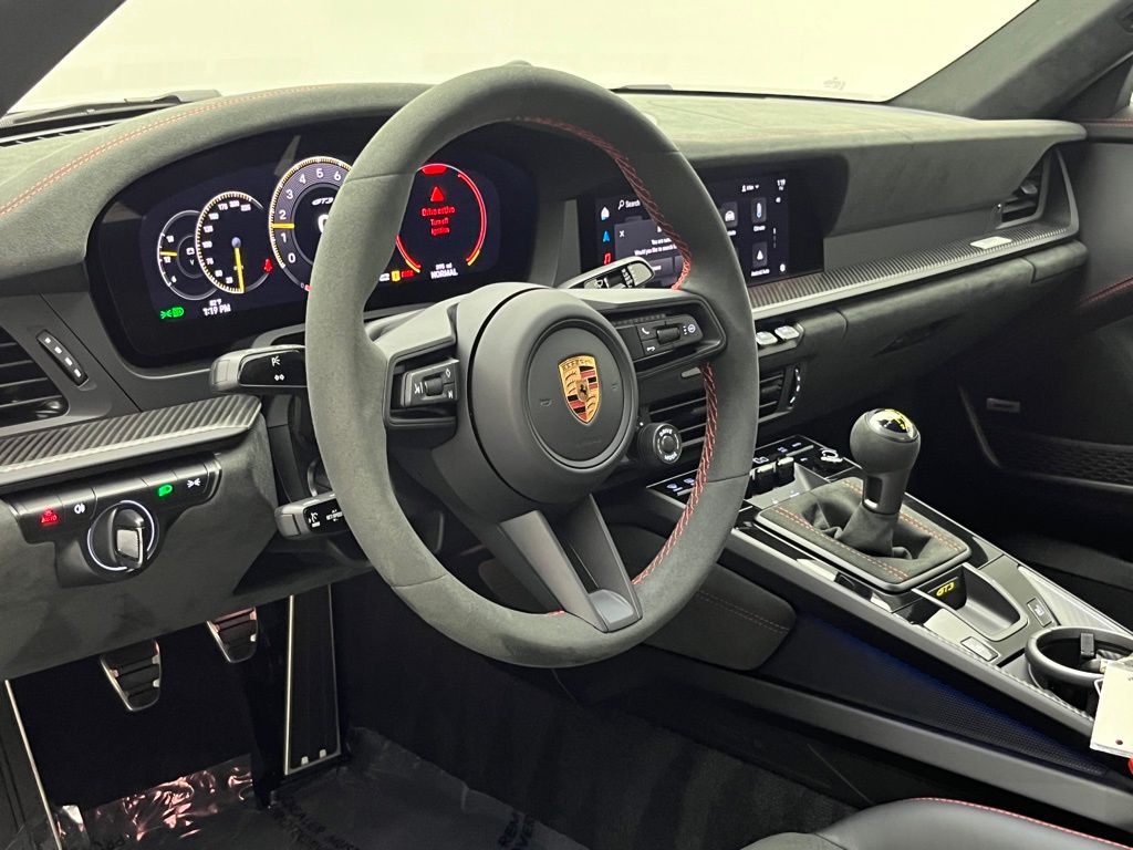 Thumbnail: 2025 Porsche 911 - 4