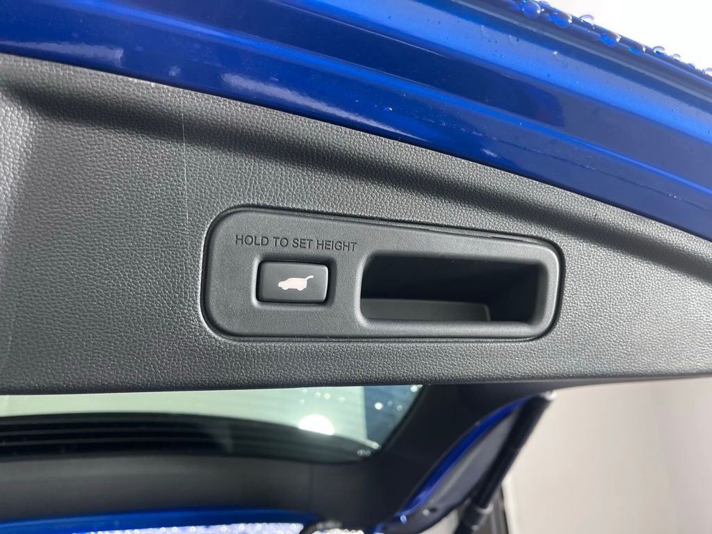 Thumbnail: 2026 Acura MDX - 22