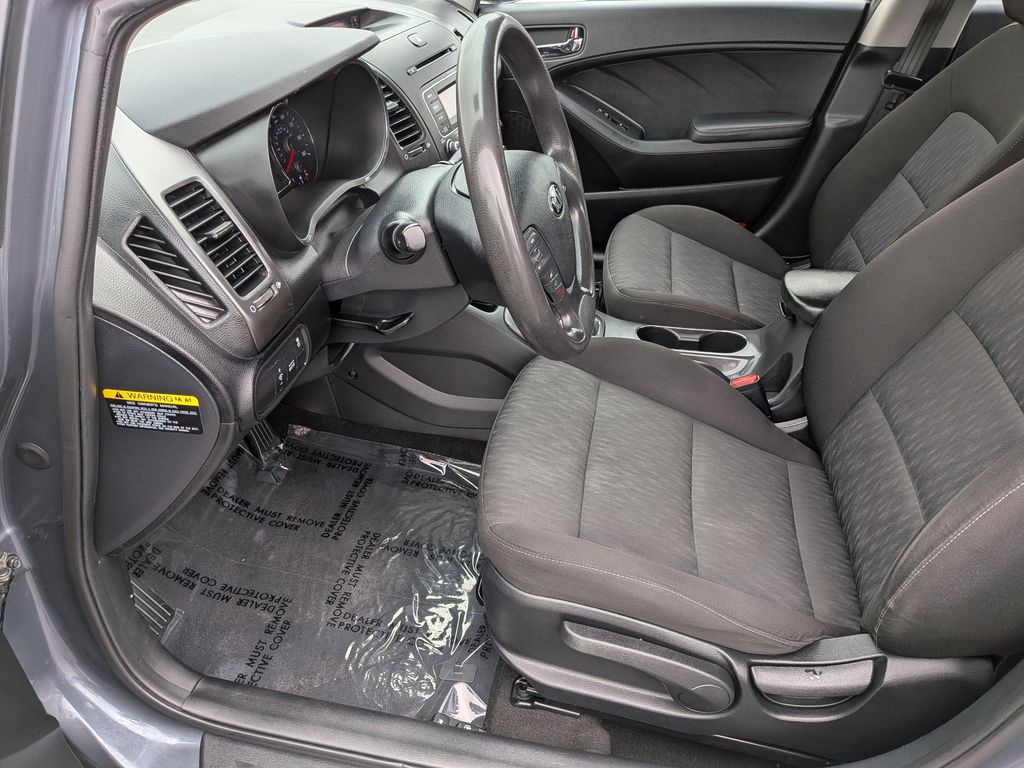 Used 2016 Blue Kia LX image 17
