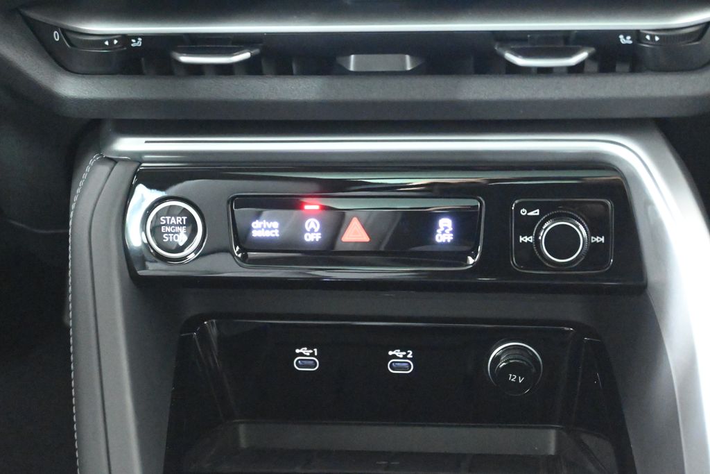 Thumbnail: 2025 Audi Q5 - 18