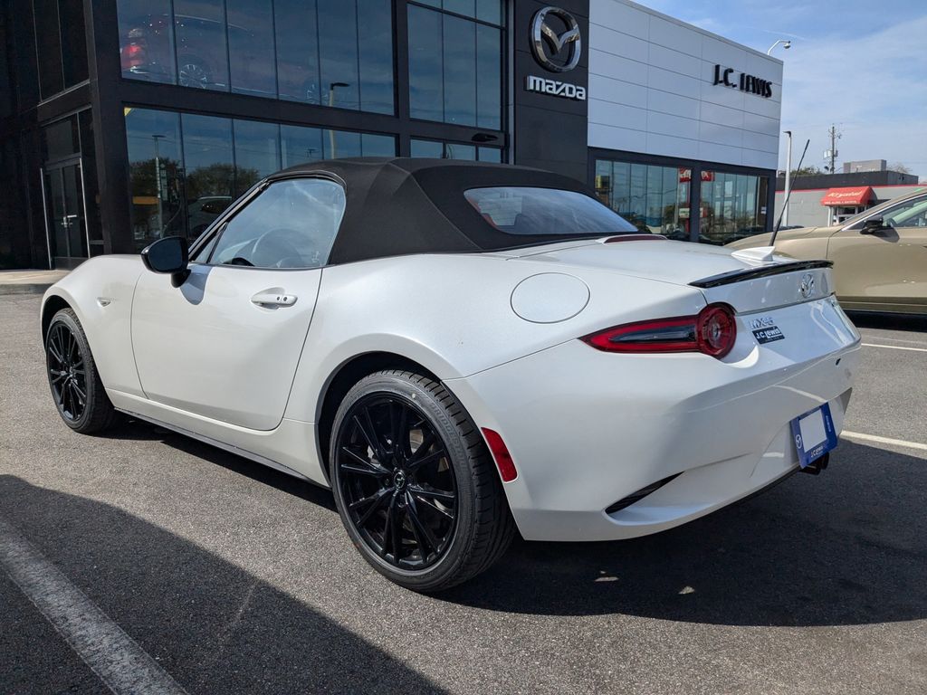 2025 Mazda MX-5 Miata Club