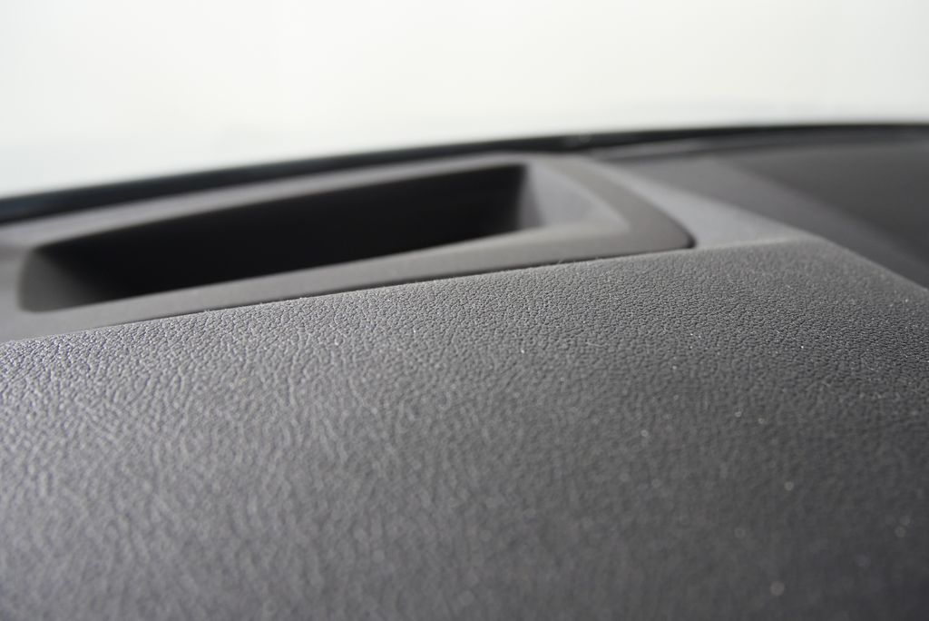 Thumbnail: 2023 BMW X4 - 16