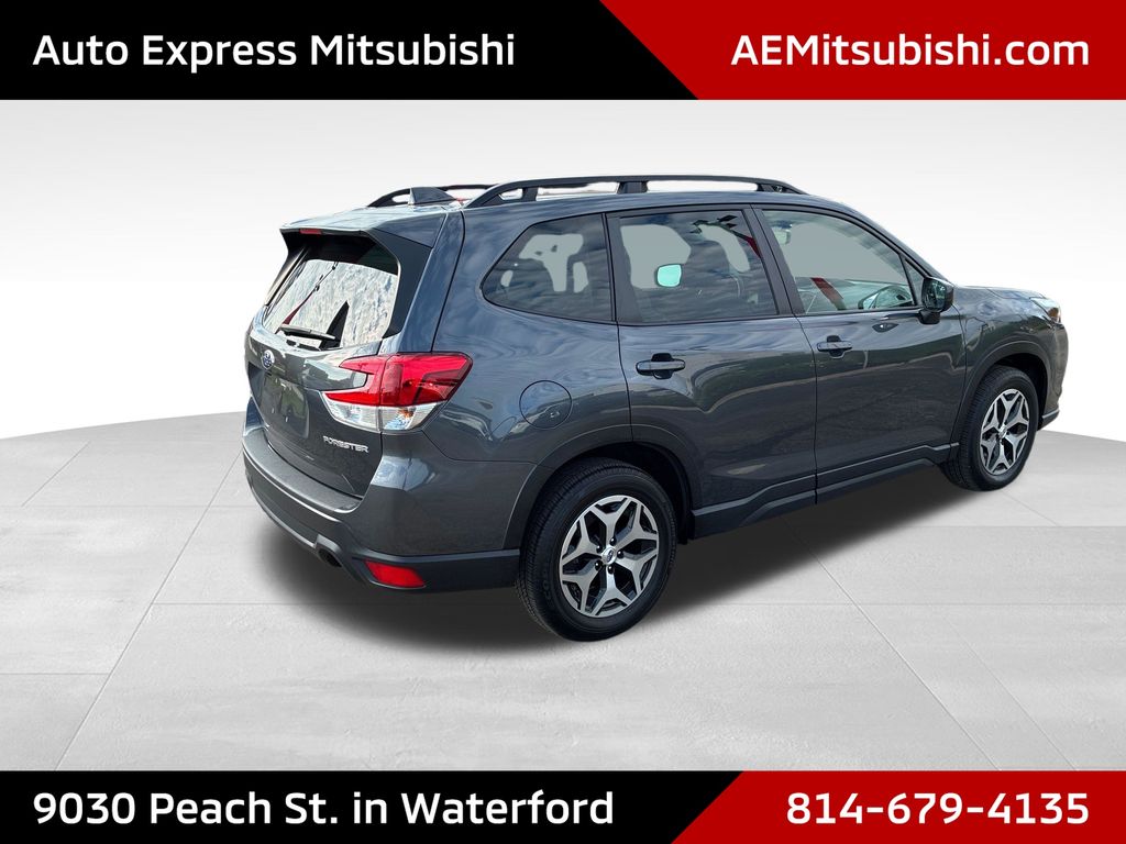 2023 Subaru Forester Premium Gray at Honda North