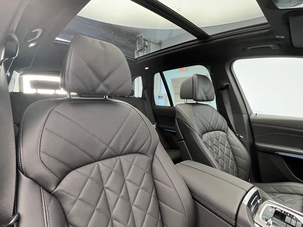 Thumbnail: 2026 BMW X5 - 7