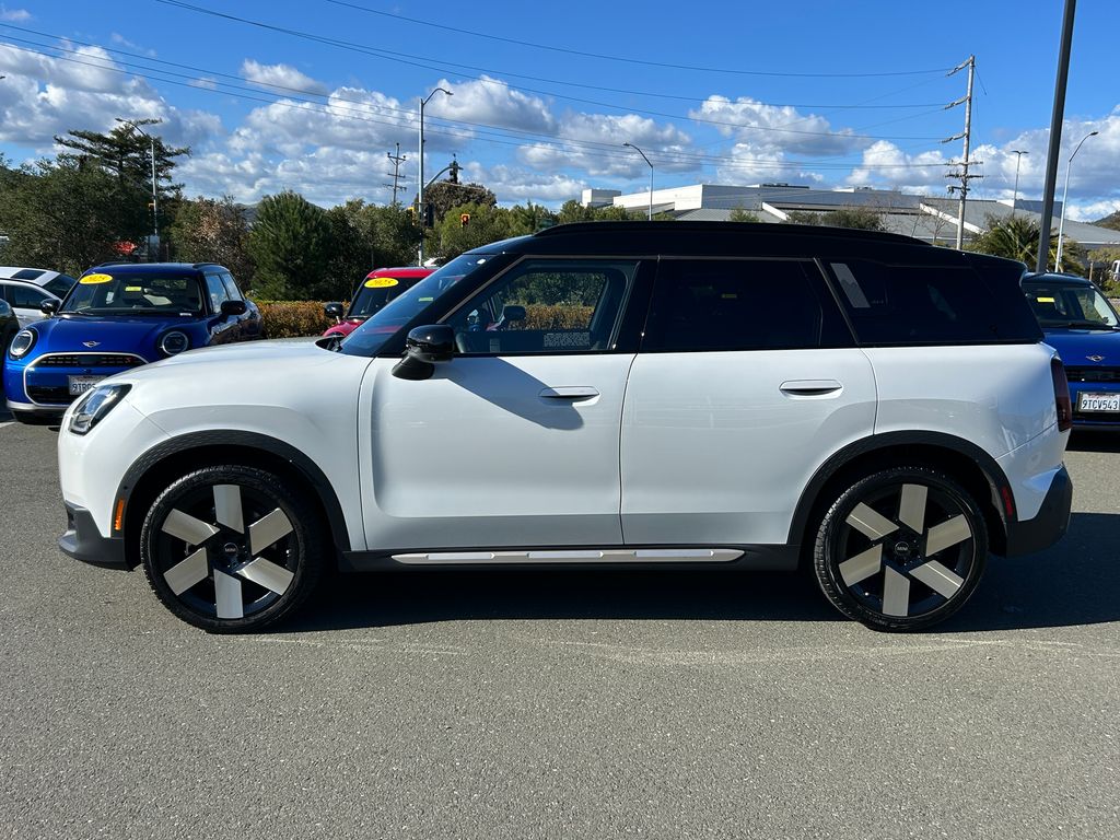 Thumbnail: 2025 MINI Cooper Countryman - 2