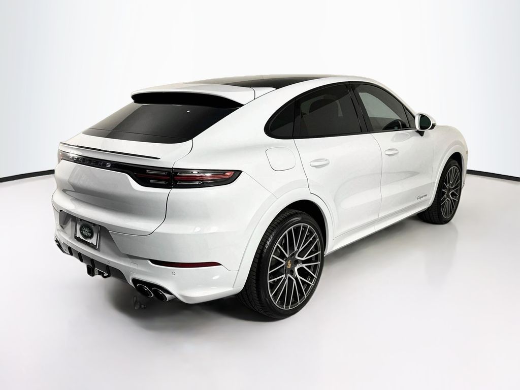 Thumbnail: 2023 Porsche  - 5