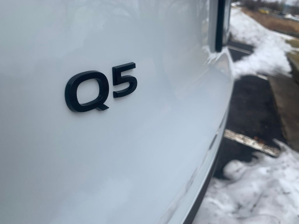 Thumbnail: 2025 Audi Q5 - 7