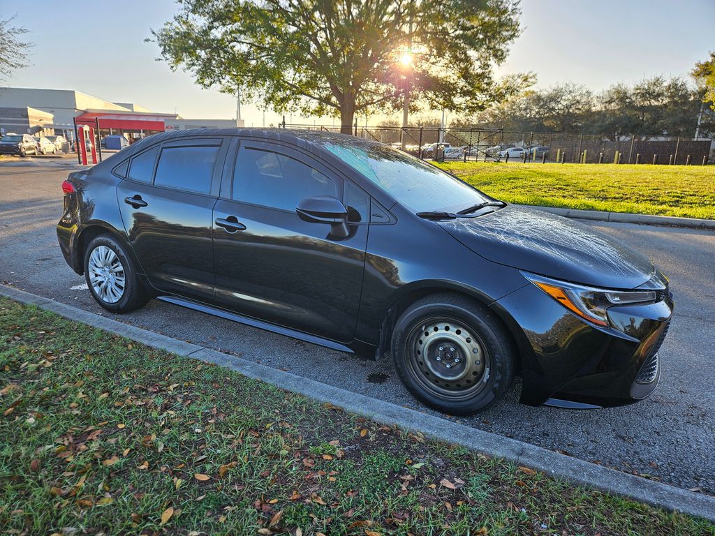 2020 Toyota Corolla LE 7