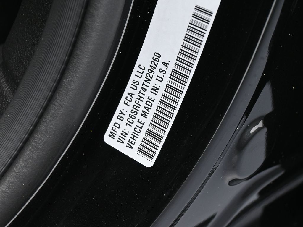 New 2026 Diamond Black Crystal Pearlcoat Ram Limited image 18