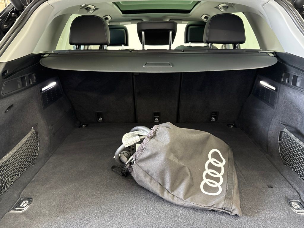 Thumbnail: 2024 Audi Q5 - 24