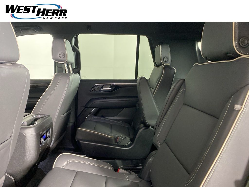 Used 2025 Gray Chevrolet Premier image 13