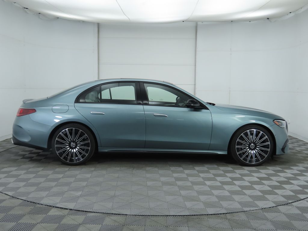 Thumbnail: 2026 Mercedes-Benz E-Class - 4