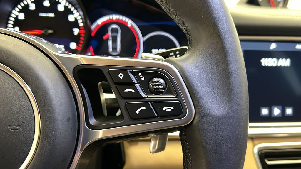 2020 Porsche Panamera Base 16