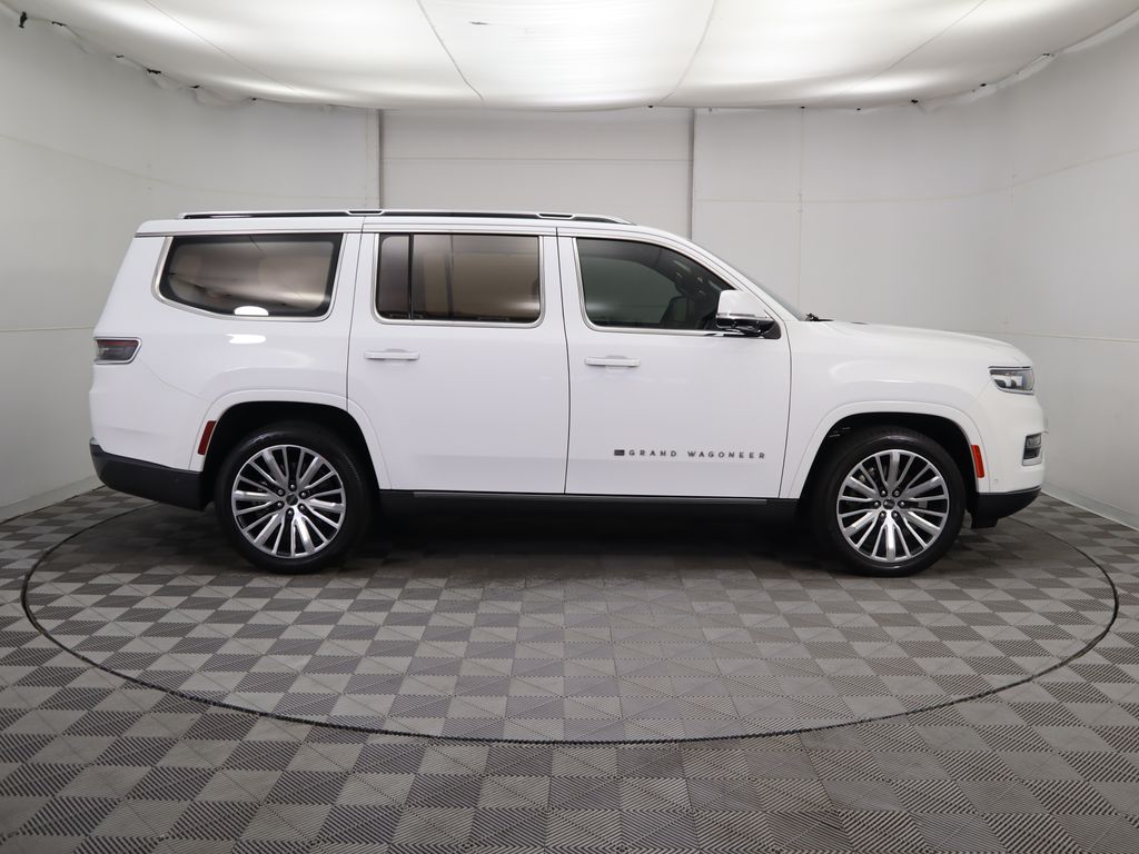 Thumbnail: 2022 Jeep Grand Wagoneer - 4