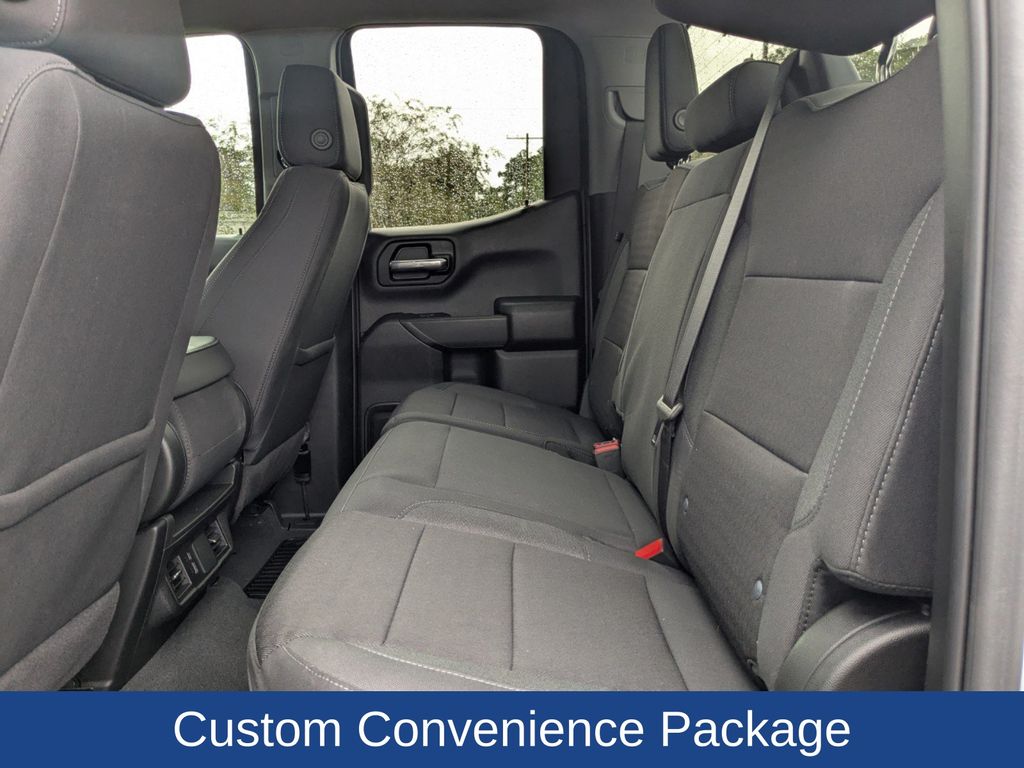 2025 Chevrolet Silverado 1500 2WD Double Cab Standard Bed Custom
