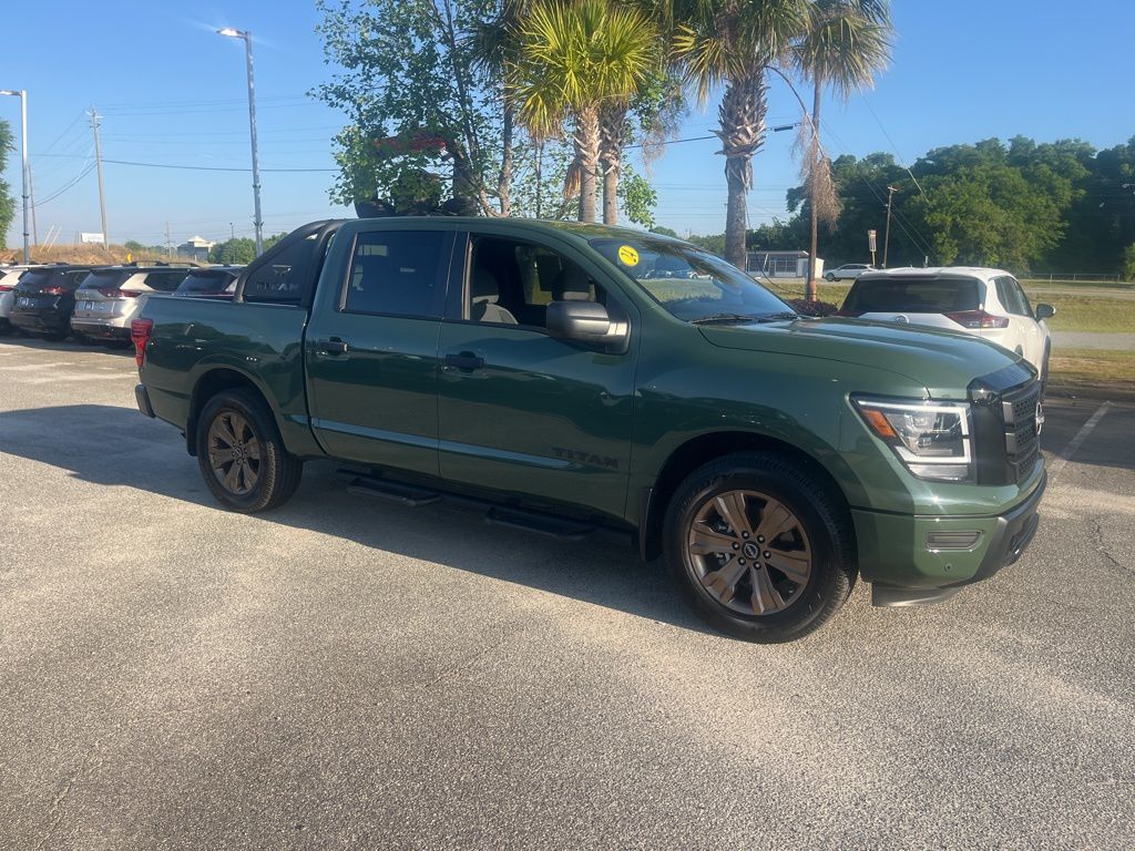 2024 Nissan Titan SV