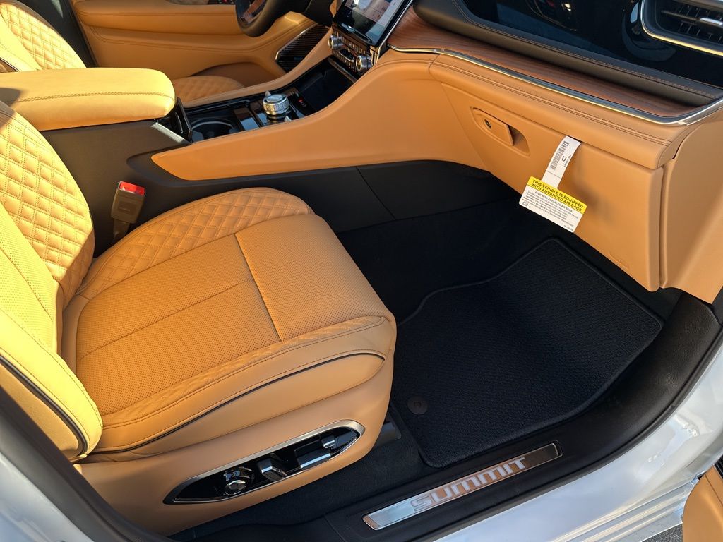 New Car 2025 Jeep Grand Cherokee  Summit For Sale Under $70,000 In Austin, Texas