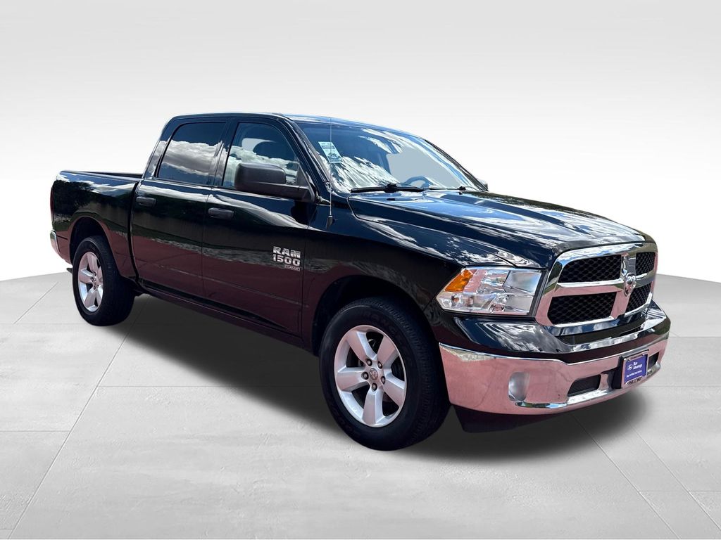 Diamond Black Crystal Pearlcoat 2024 RAM 1500 Pickup Truck 4X2 8-Speed Automatic