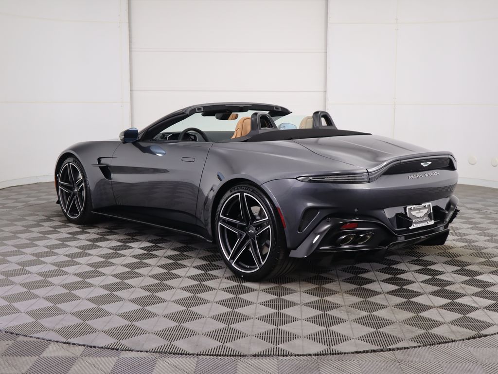 Thumbnail: 2026 Aston Martin Vantage - 7