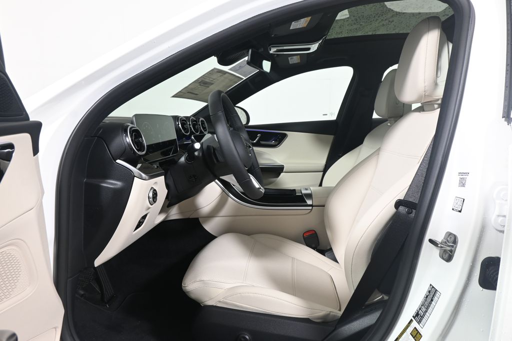 Thumbnail: 2026 Mercedes-Benz C-Class - 3