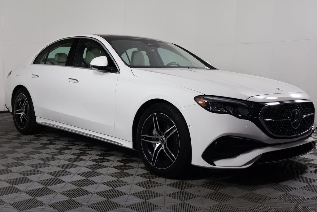 Thumbnail: 2026 Mercedes-Benz E-Class - 3