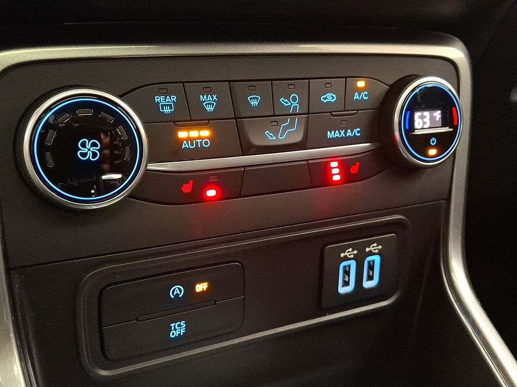 2020 Ford EcoSport SE 16