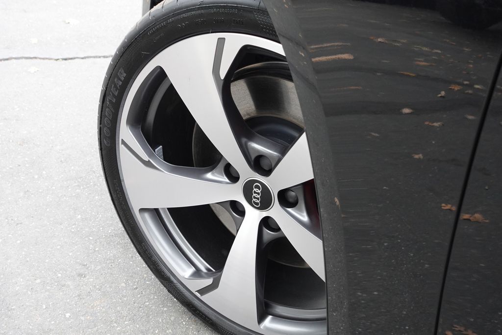 New 2025 Black Audi 3.0T Premium Plus image 11