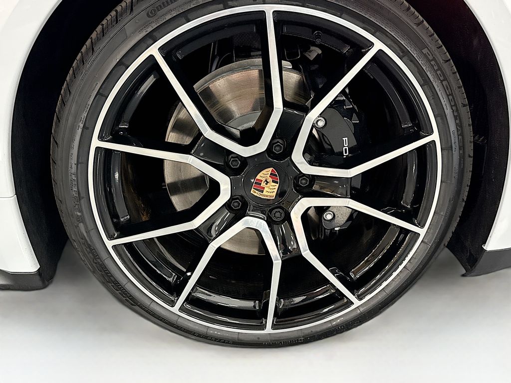 Thumbnail: 2026 Porsche Taycan - 32