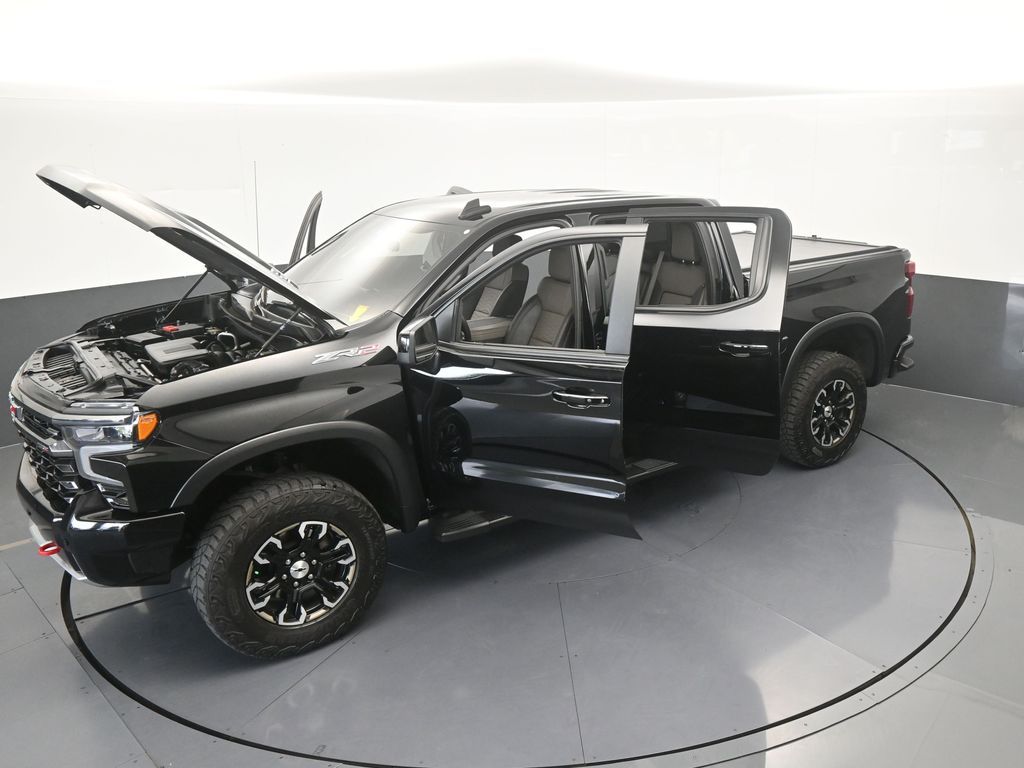 Used 2025 Black Chevrolet ZR2 image 76