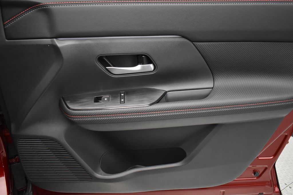 Thumbnail: 2026 Nissan Kicks - 24