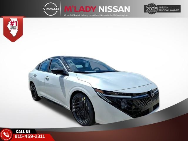2026 Nissan Sentra SR CVT's photo