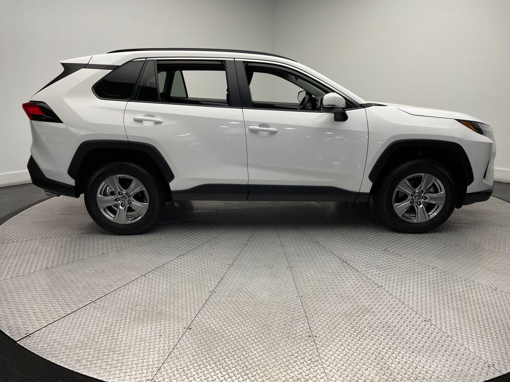 2024 Toyota RAV4 XLE 4