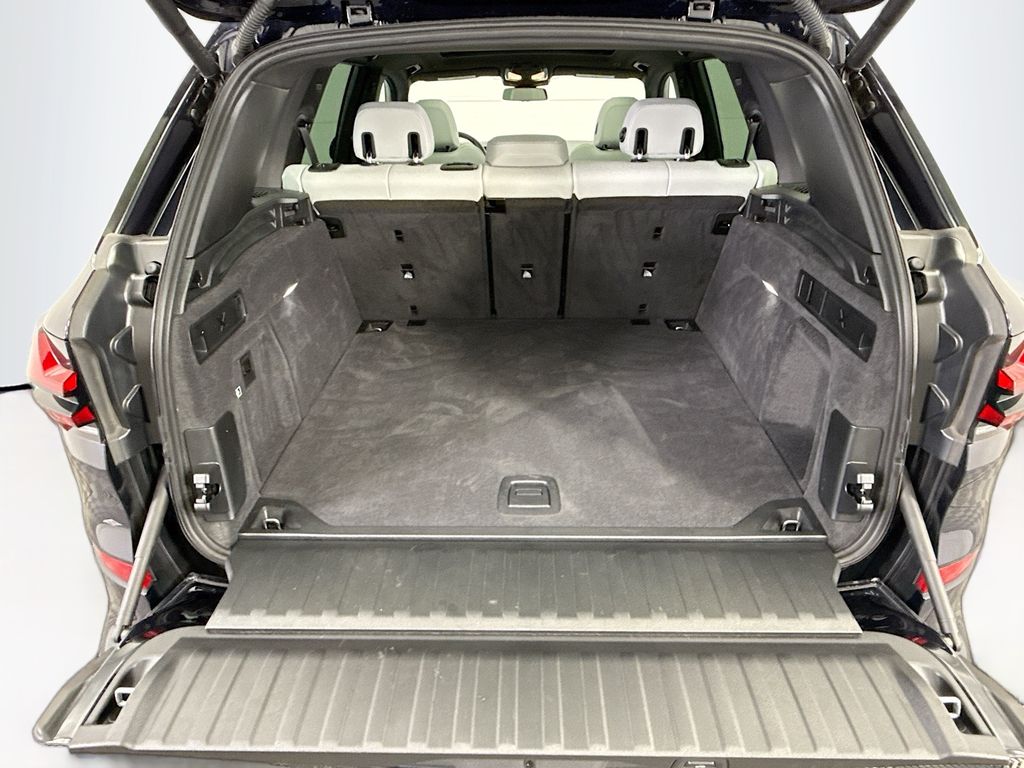 Thumbnail: 2026 BMW X5 - 27