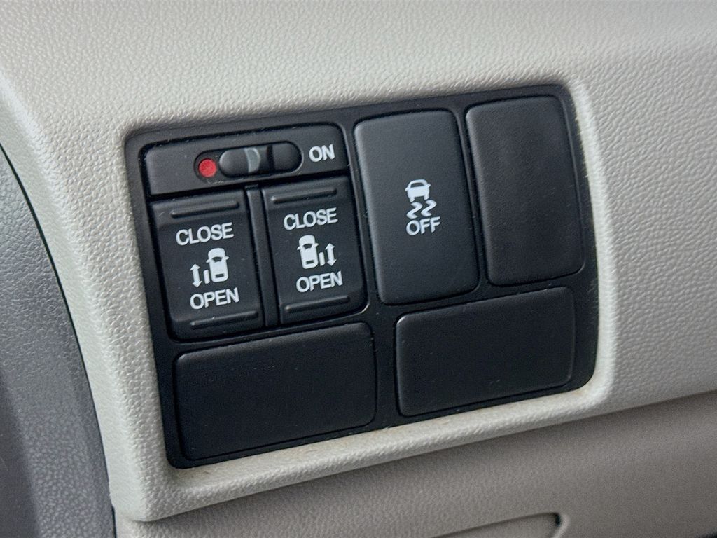 Used Car 2016 Honda Odyssey  Se For Sale Under $15,000 In Austin, Texas