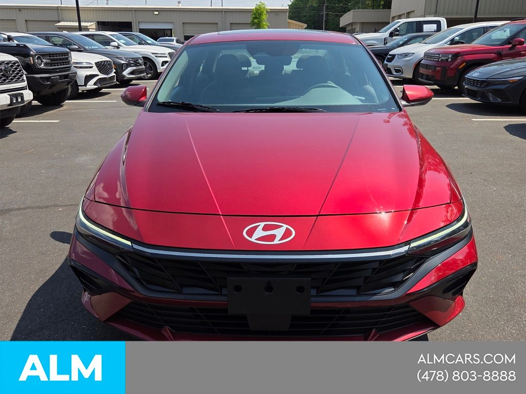 Used 2024 Red Hyundai SEL image 11