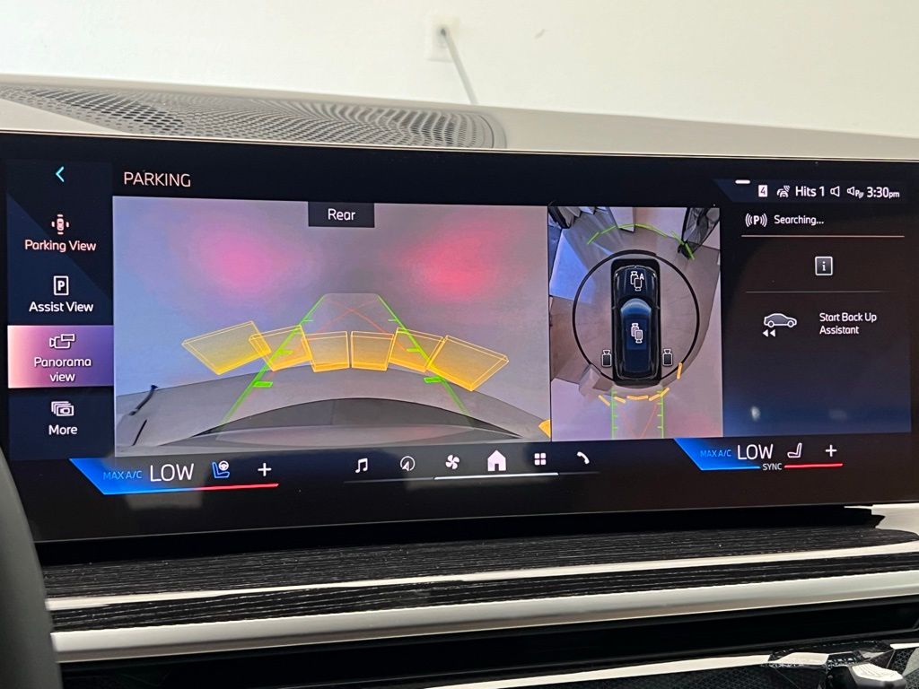 Thumbnail: 2026 BMW X5 - 15