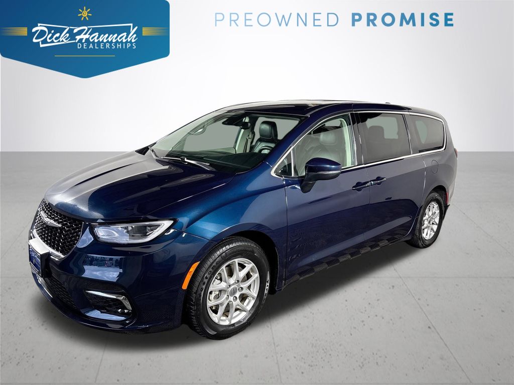 2023 Chrysler Pacifica Touring L