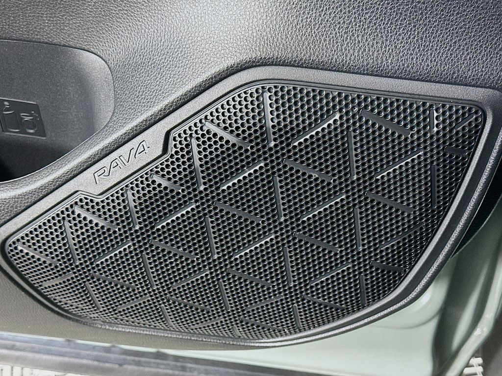 Thumbnail: 2023 Toyota RAV4 - 18