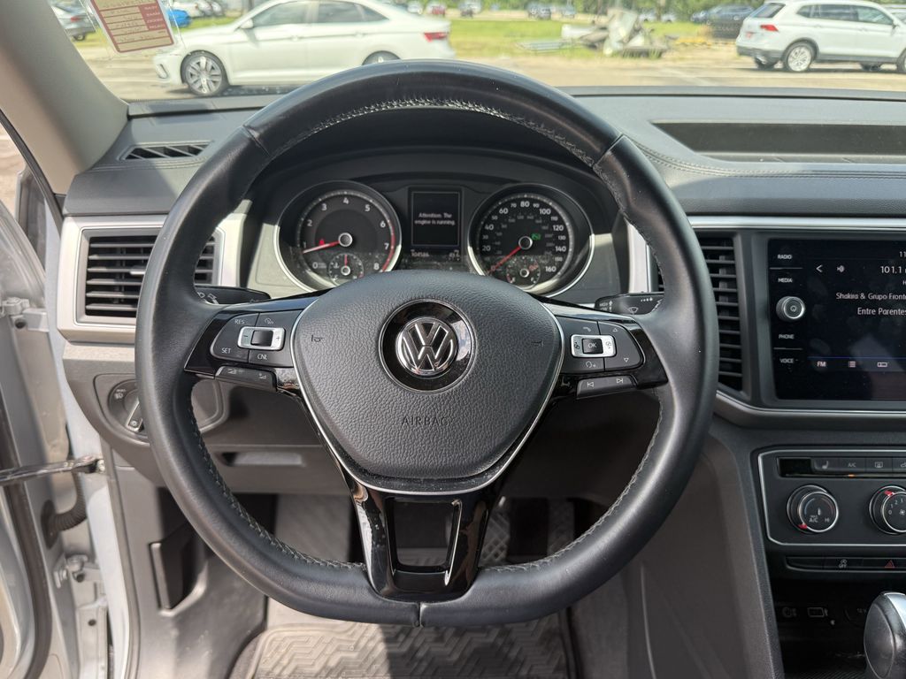 2018 Volkswagen Atlas 3.6L V6 SE Silver at Durrett Motor Company