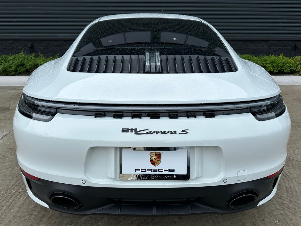 2024 Porsche 911 Carrera S 8