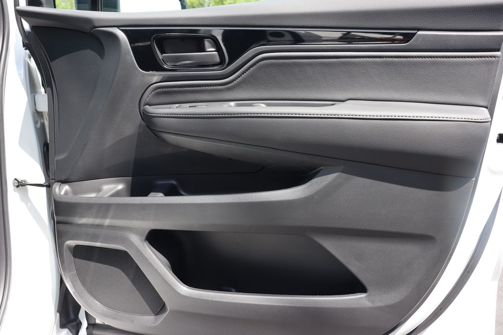 Thumbnail: 2026 Honda Odyssey - 21