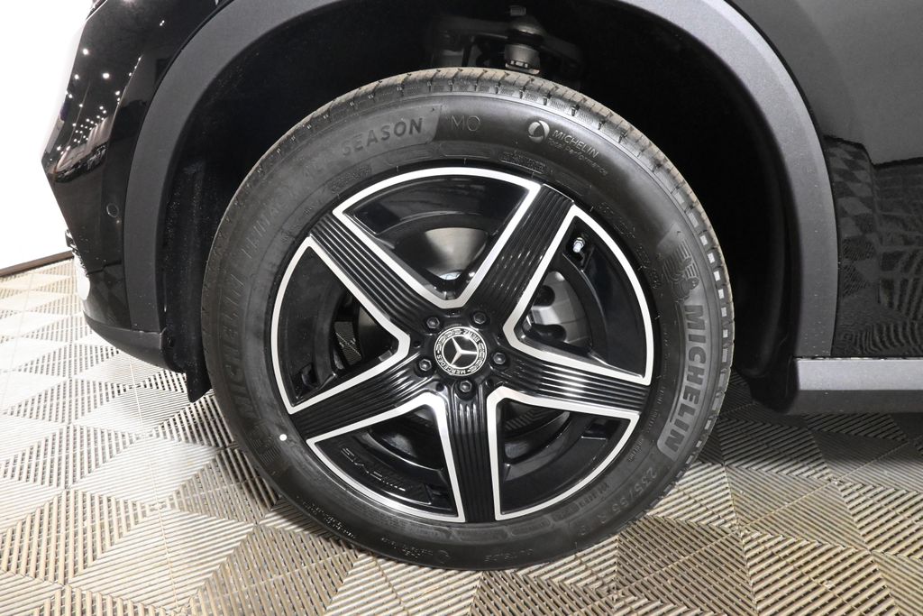 Thumbnail: 2026 Mercedes-Benz GLC - 12