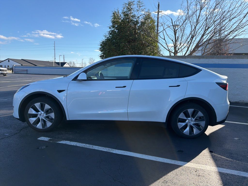 Used 2023 Tesla Model Y Long Range with VIN 7SAYGDEEXPF831837 for sale in Austin, TX