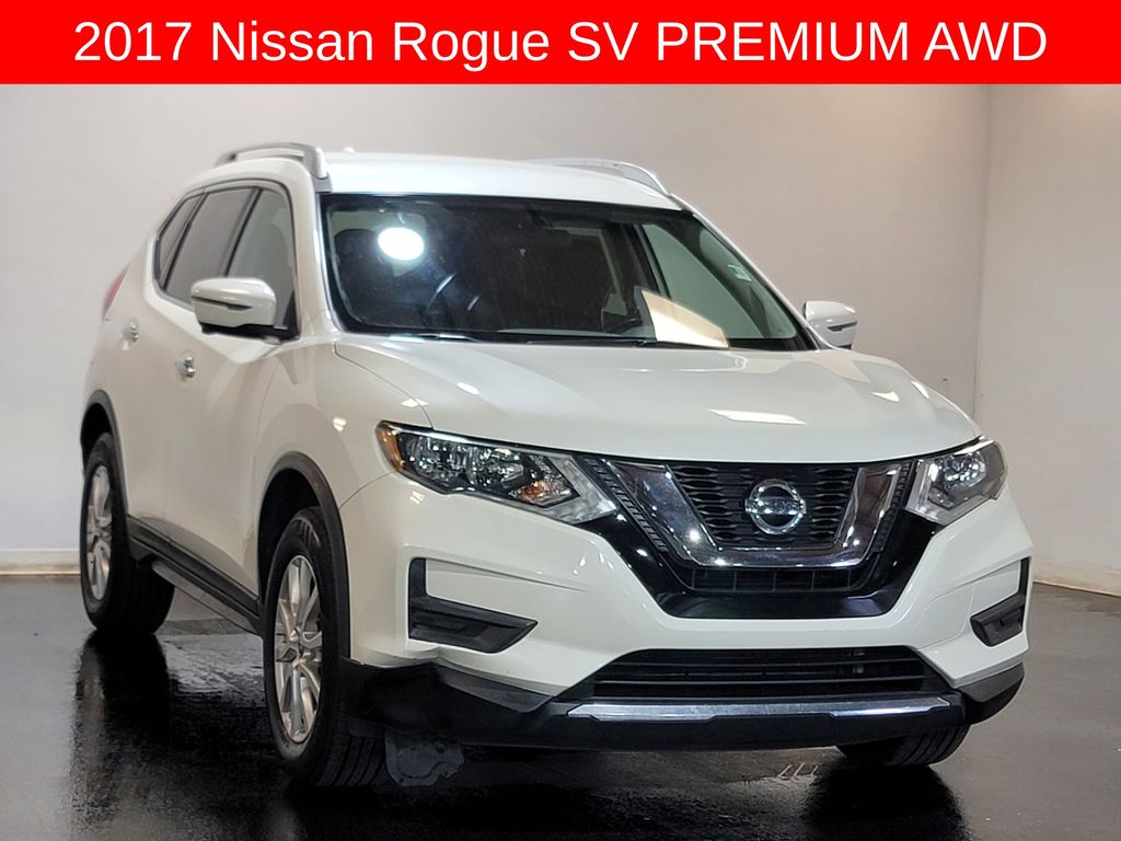 Used 2017 Nissan Rogue SV with VIN 5N1AT2MV9HC740682 for sale in Kansas City