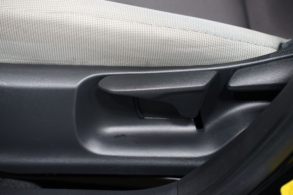 Thumbnail: 2023 Toyota Corolla - 30