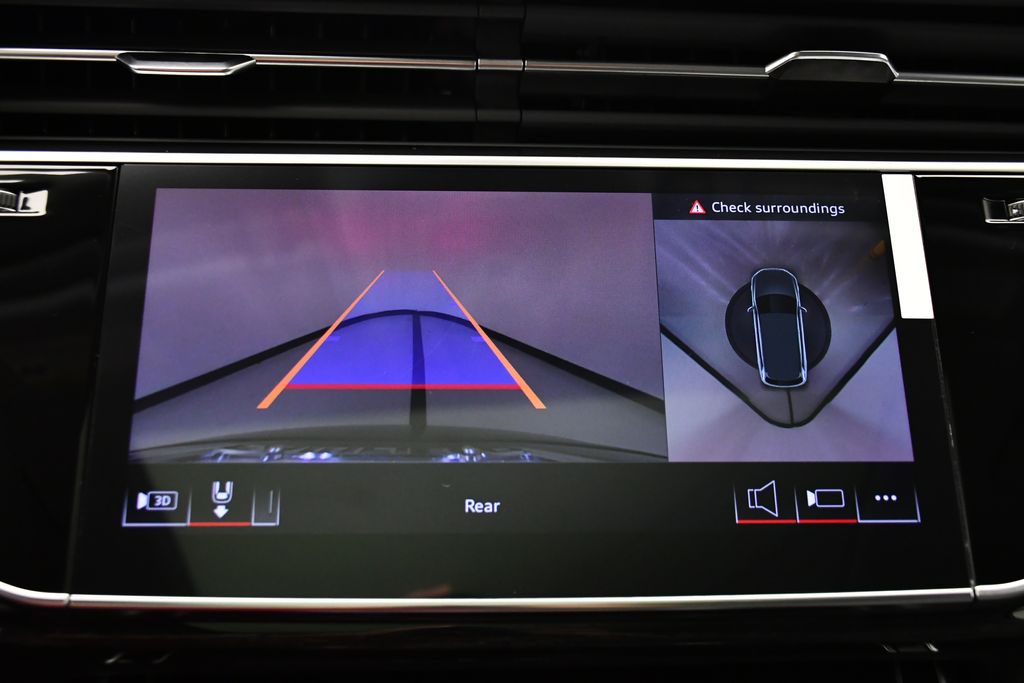 Thumbnail: 2025 Audi Q7 - 27