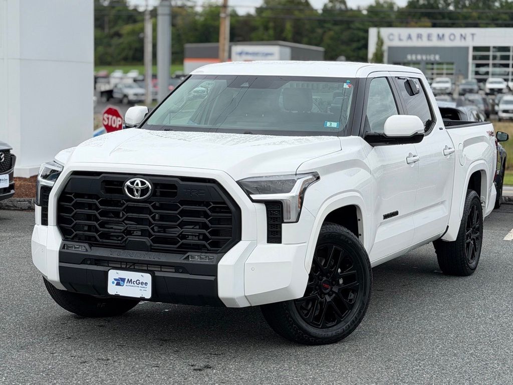 2024 Toyota Tundra SR5 CrewMax Cab 4WD