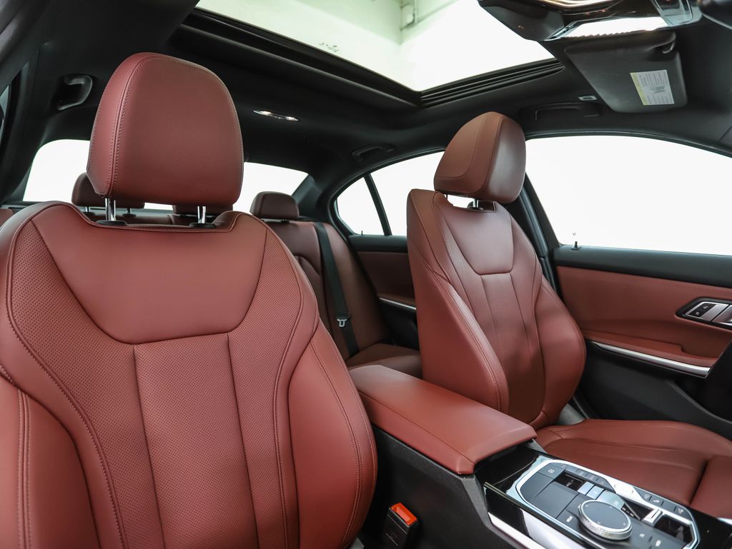 Thumbnail: 2023 BMW 3 Series - 32