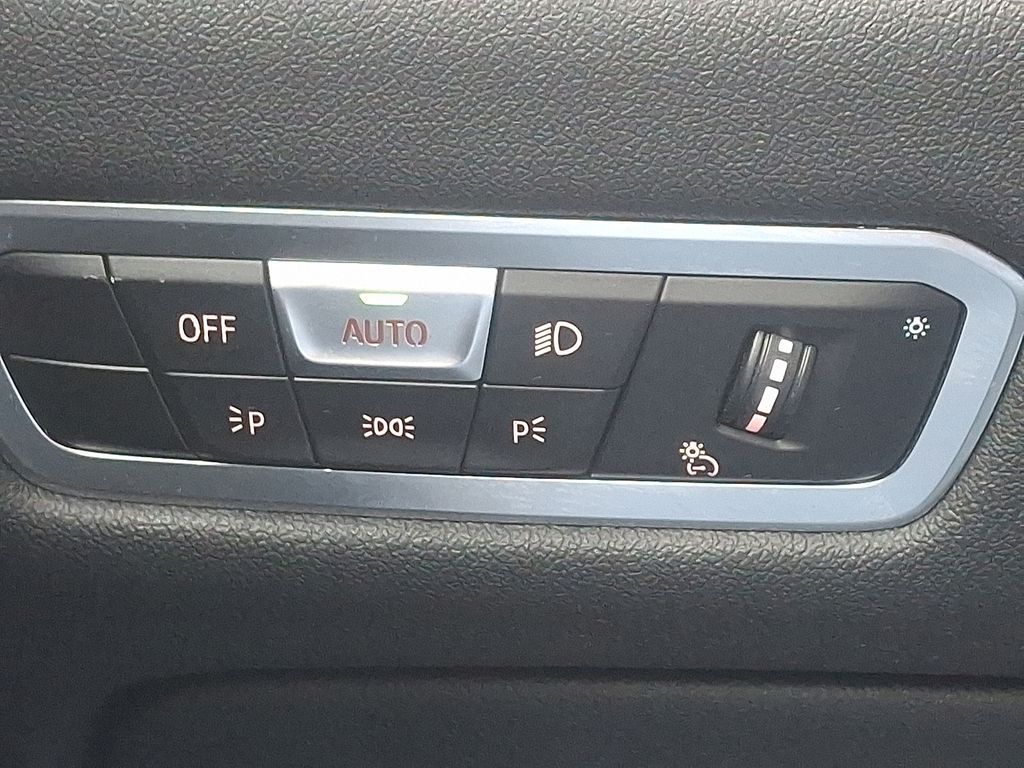 Thumbnail: 2022 BMW X6 - 26