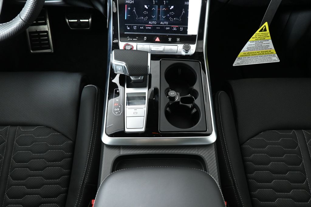 Thumbnail: 2026 Audi RS Q8 - 17